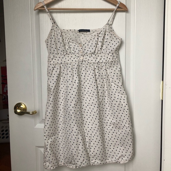 Brandy Melville Dresses & Skirts - Brandy Melville White Floral Dress
